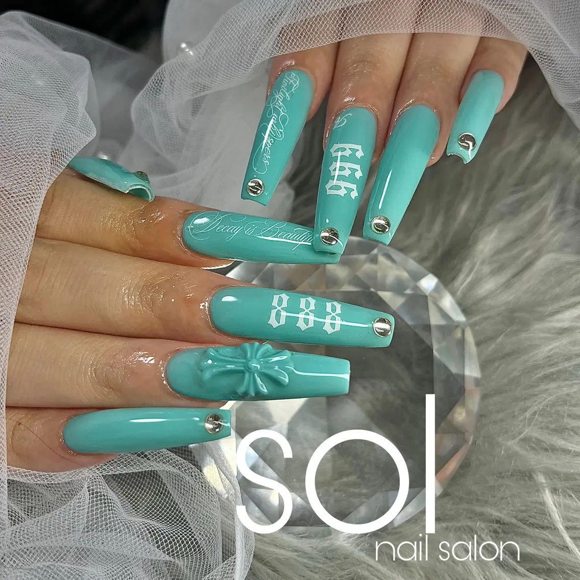 ネイル ハンドネイル sol manakaのネイルデザイン