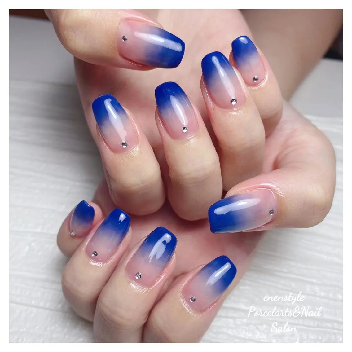 ミディアム ネイル 🐾enen style 🐾のネイルデザイン