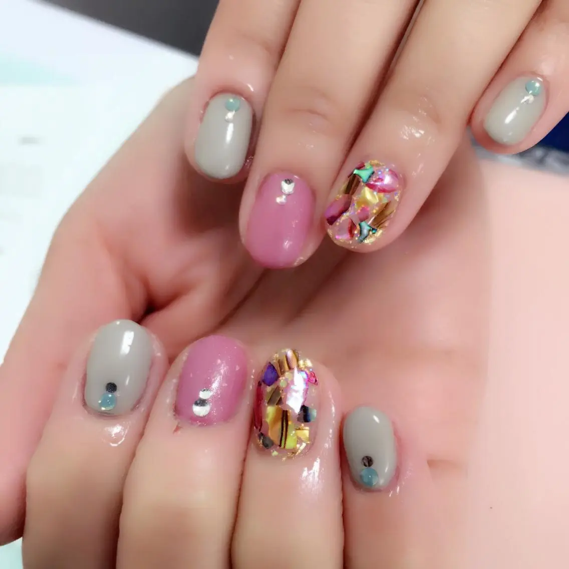 ネイル ワンカラーネイル ストーンネイル Nono Nail ノノネイルのネイルデザイン