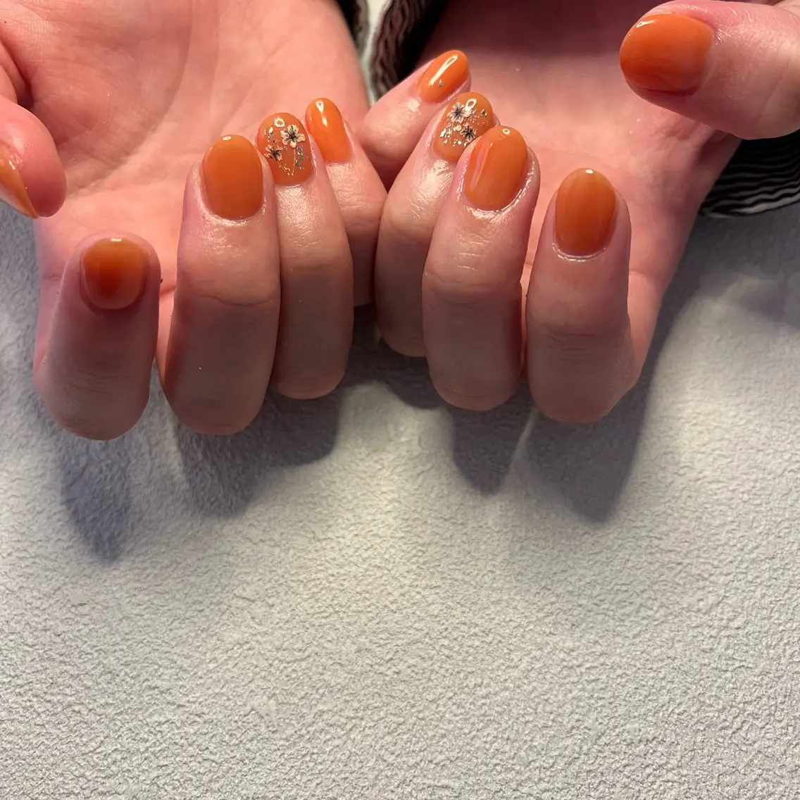 ネイル ジェルネイル ワンカラーネイル パラジェル ハンドネイル nail slow.のネイルデザイン
