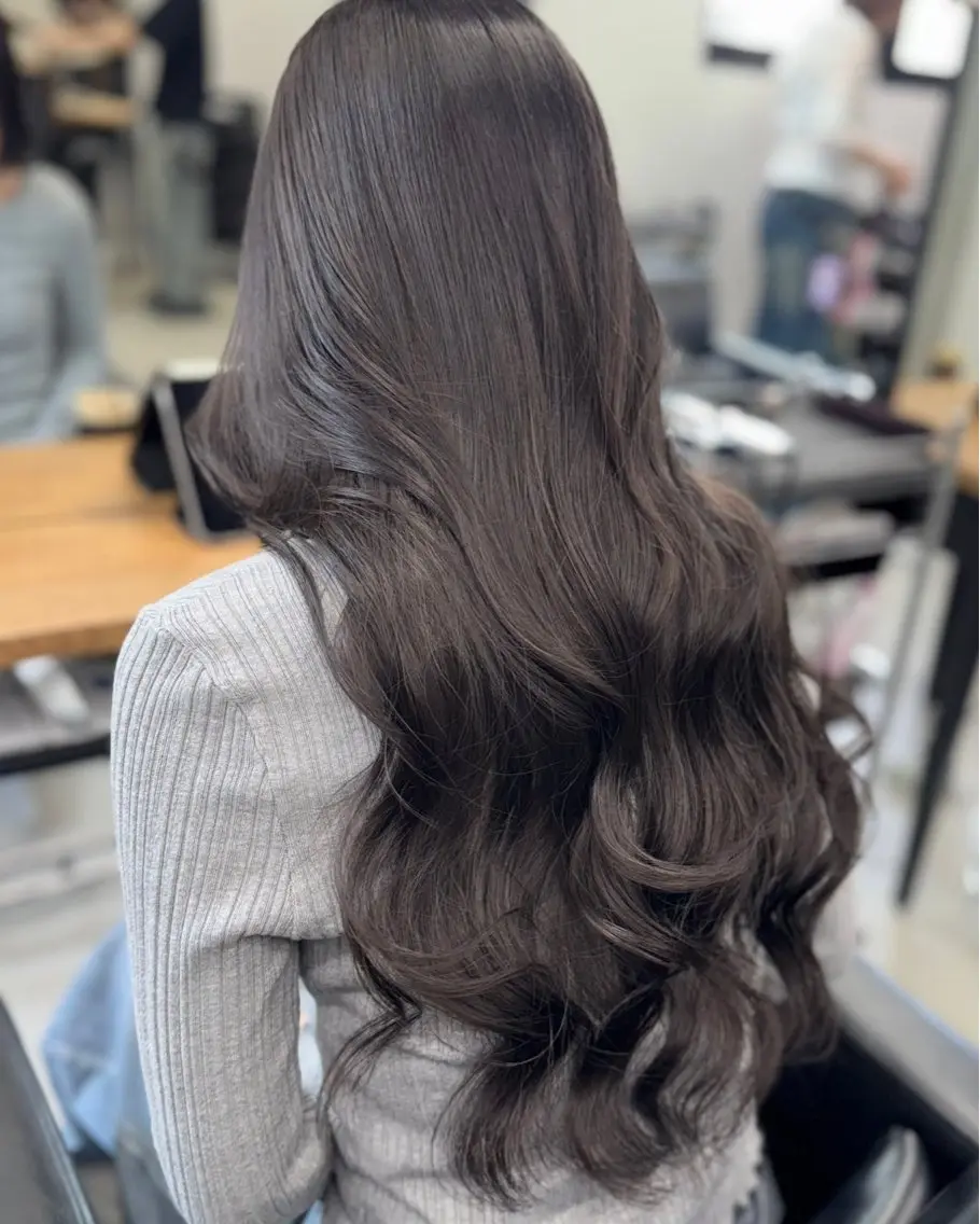 ロング カラー アッシュ ベージュカラー ブリーチ ブロンド ブラウンカラー カット ヘアカラー トリートメント Rico / bob/グレージュのヘアスタイル