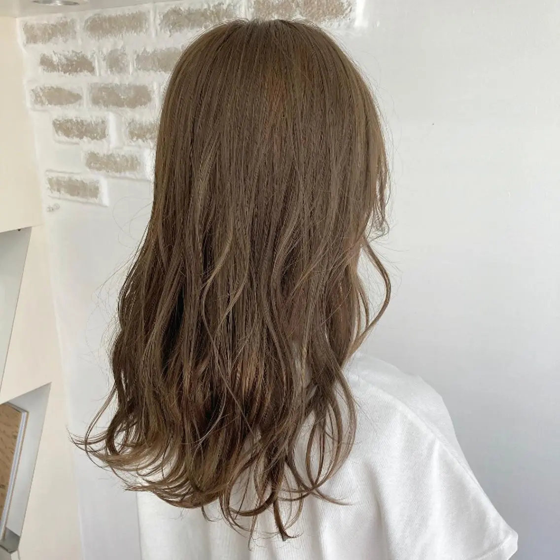 セミロング カラー アッシュ ベージュカラー メンズ特化 TAKUYAのヘアスタイル