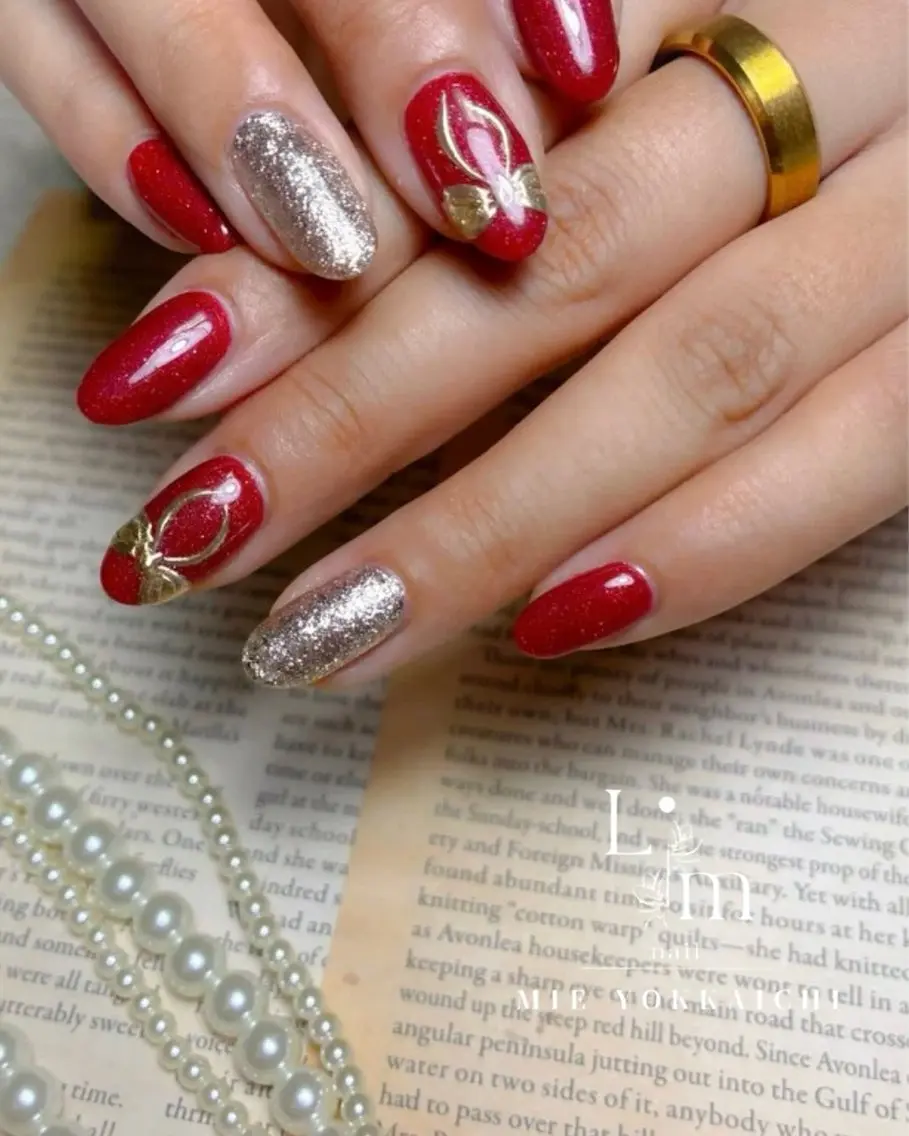 ネイル ボルドー ゴールド 赤色 リボン Li.m nail リム ネイルのネイルデザイン