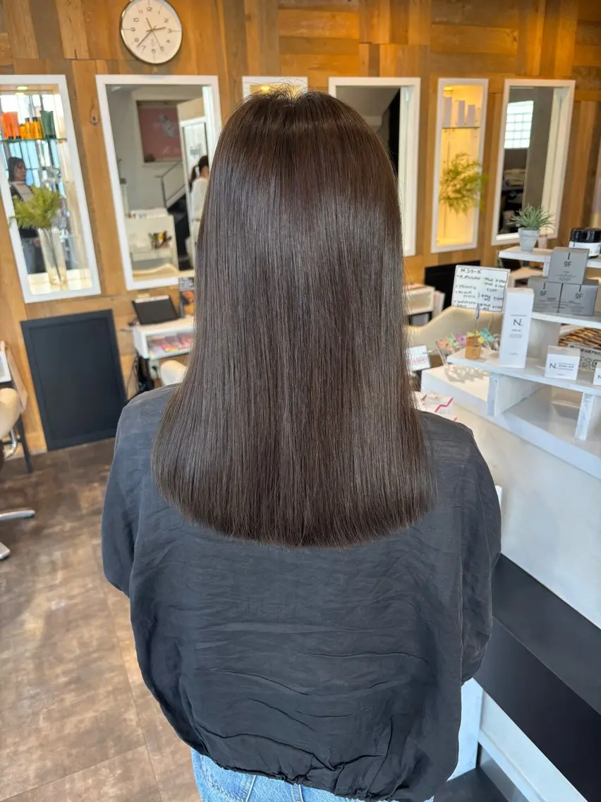 ミディアム カラー 透明感カラー ヘアカラー トリートメント 藤原 梨夢のヘアスタイル