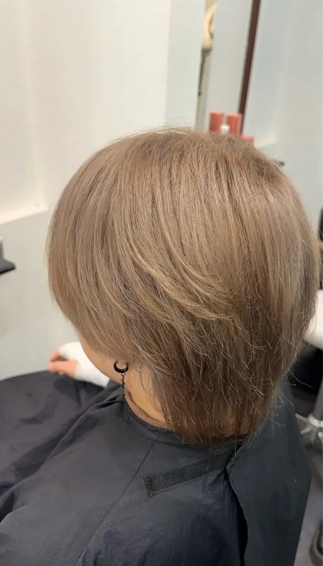 カラー メンズ メンズブリーチ ベージュカラー ブリーチ ヘアカラー ARISA 青葉台のヘアスタイル