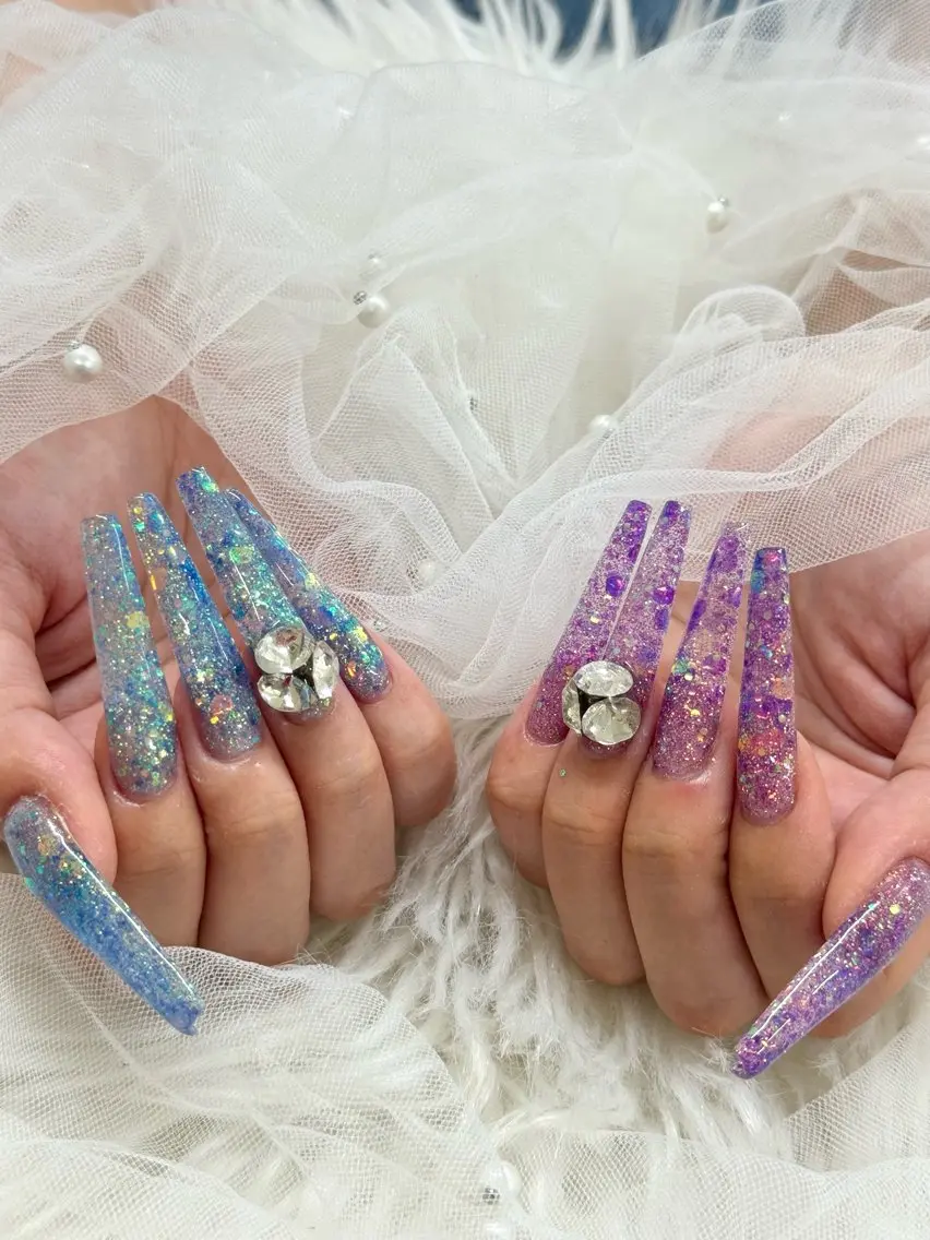 ネイル ロングネイル ワンカラーネイル ハンドネイル AOI💅🏾 LUCAS 千葉のネイルデザイン