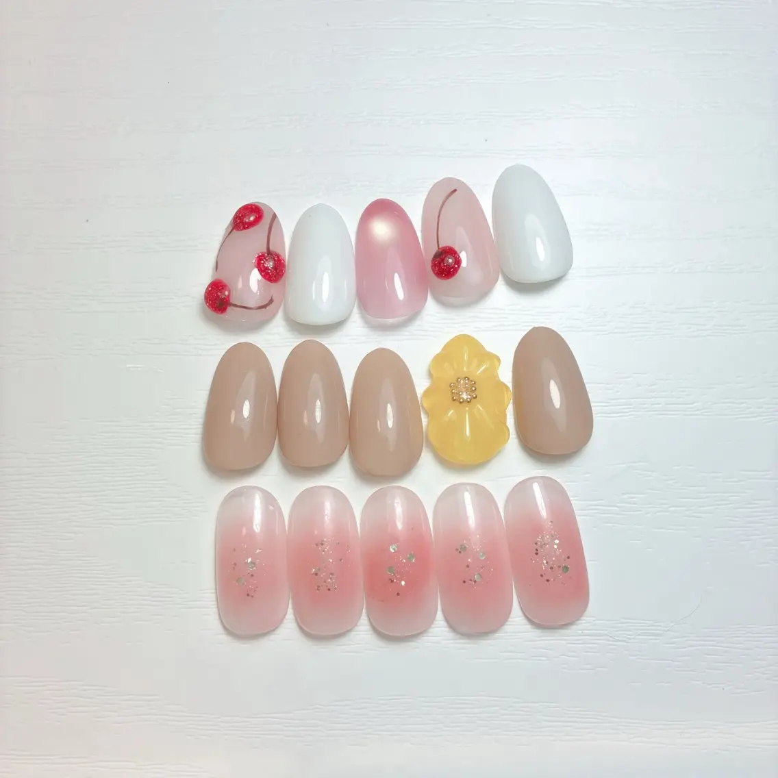 ネイル フットネイル 氷ネイル・うるうるネイル マグネットネイル ニュアンスネイル シンプルネイル ハンドネイル nail salon anoneのネイルデザイン