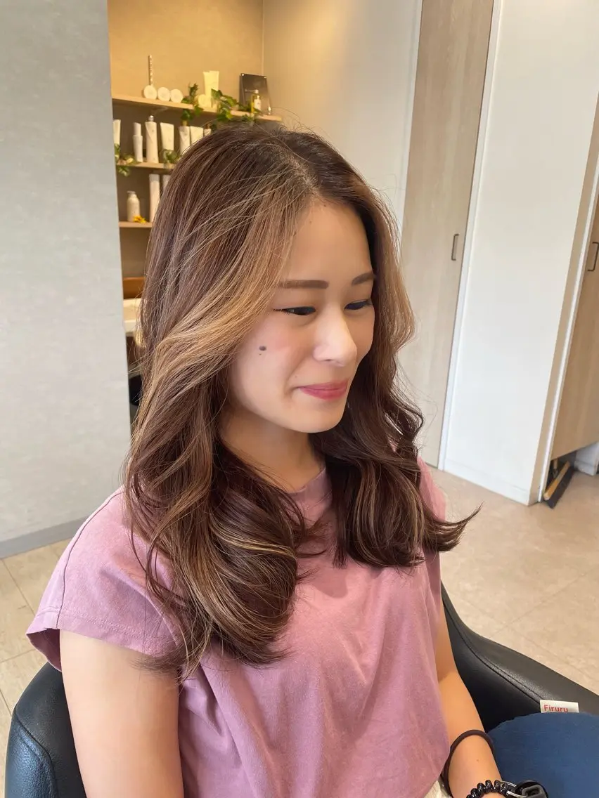 セミロング カラー ミストバング  フェイスフレーミング ハイライトカラー ハイライト カット 小川 泉美のヘアスタイル