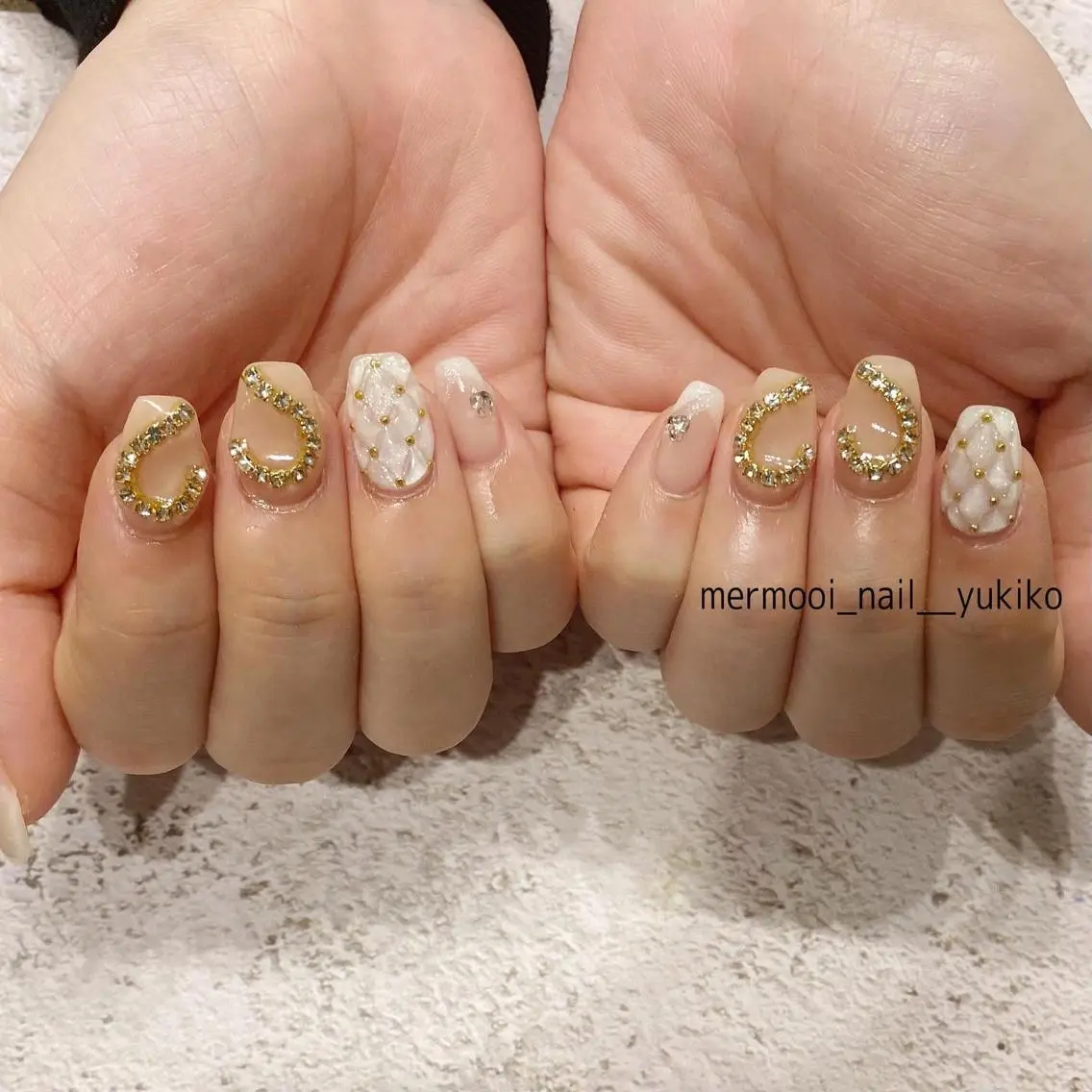 ネイル ハート 韓国ネイル スクエアネイル ストーンネイル ワンホンネイル mermooi nailのネイルデザイン
