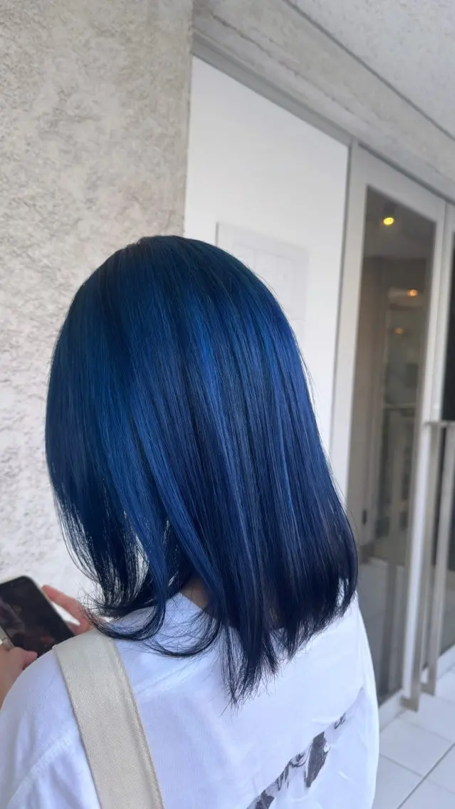 カラー ブルーカラー ネイビーカラー ヘアカラー トリートメント 椎葉 祐也のヘアスタイル