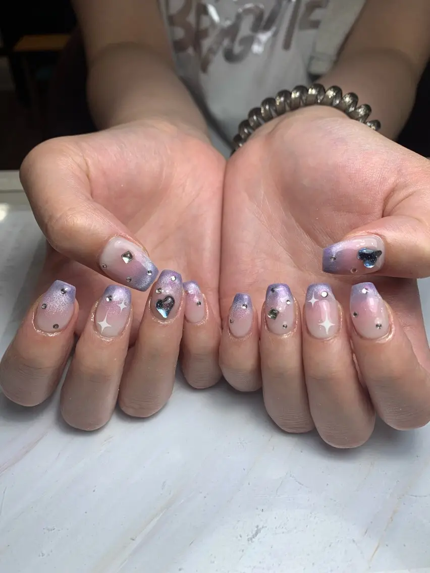 ネイル フレンチネイル ジェルネイル 韓国ネイル マグネットネイル マグネットフレンチ akina nailsのネイルデザイン