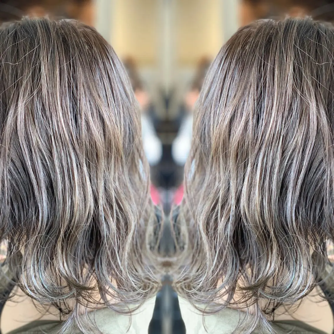 ミディアム カラー LUXBE LUCEのヘアスタイル