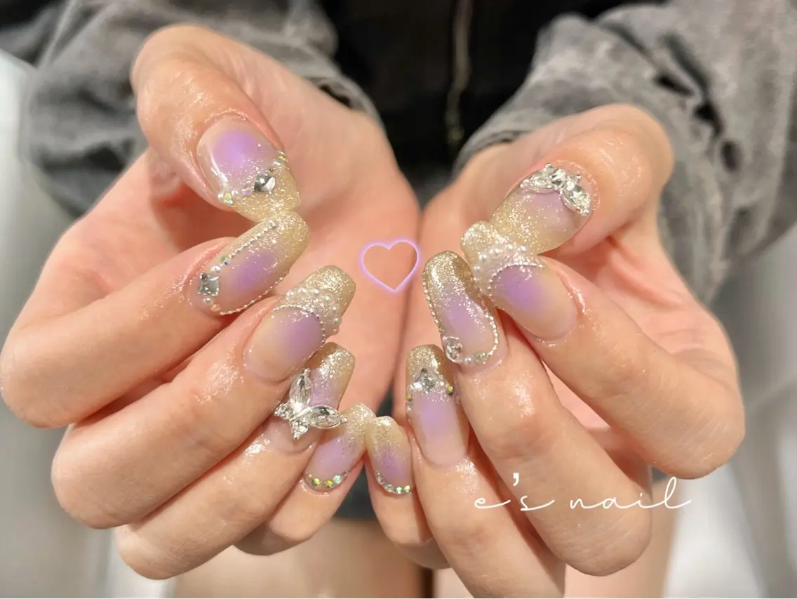 ネイル ハンドネイル ハンドケア e’s nail Lumièreのネイルデザイン