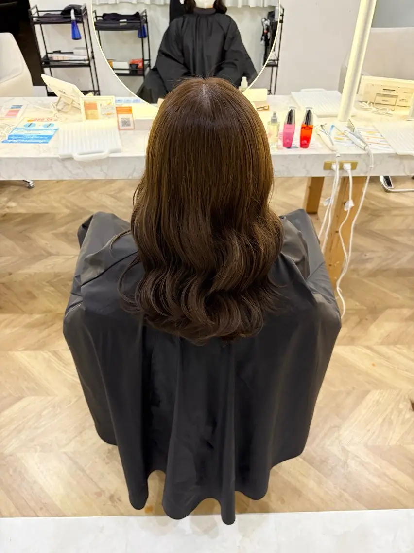 セミロング カラー カット ヘアカラー トリートメント 透明感カラー/レイヤ ーカット/須永さくらのヘアスタイル