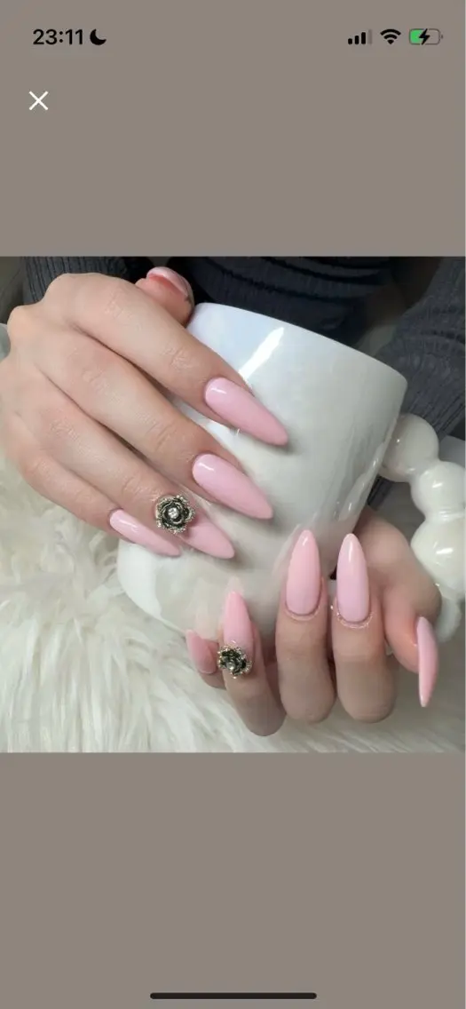 ネイル ハンドネイル &ME かすみのネイルデザイン