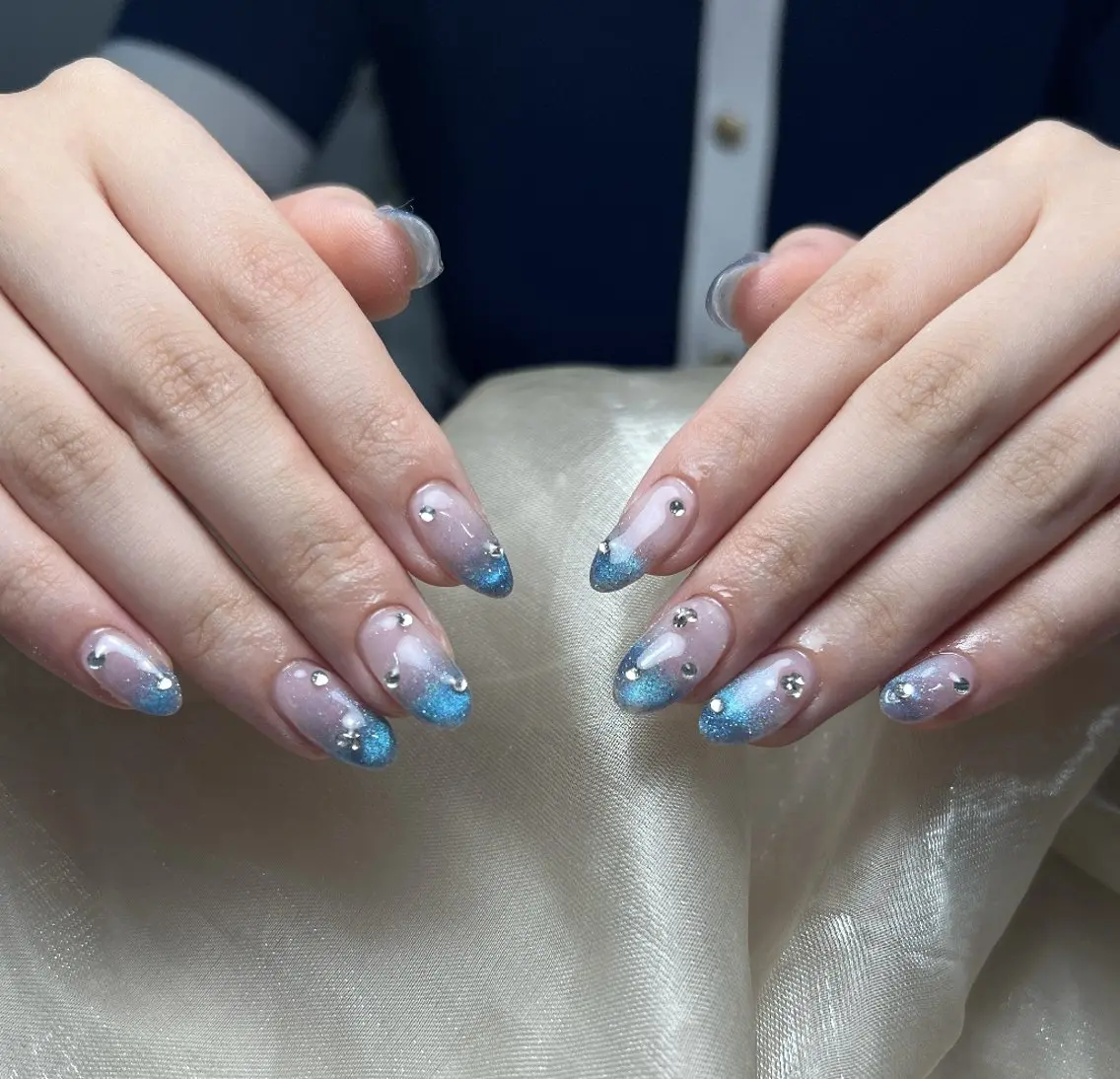 ネイル 韓国ネイル 水色 マグネットネイル 持ち込み ワンホンネイル ハンドネイル UM Nail Salonのネイルデザイン