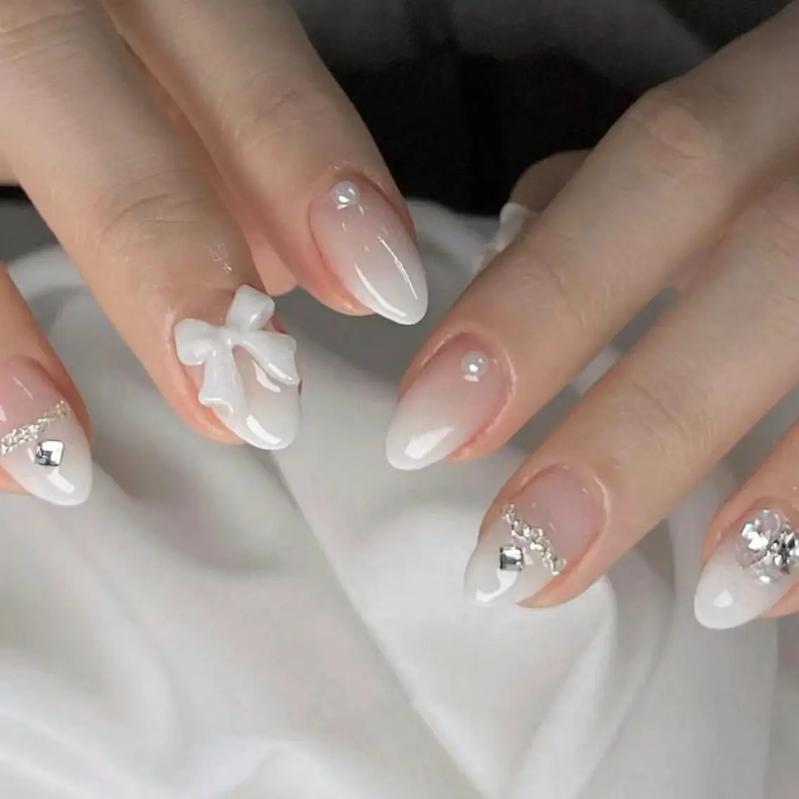 ネイル ハンドネイル ハンドケア 🍑 momo_nailのネイルデザイン