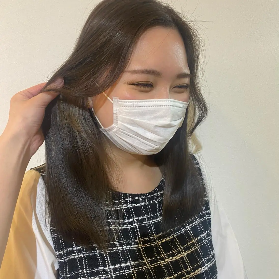セミロング カラー ブリーチ ブリーチなしカラー オリーブカラー niconail 🧣ayu 📍烏山のネイルデザイン