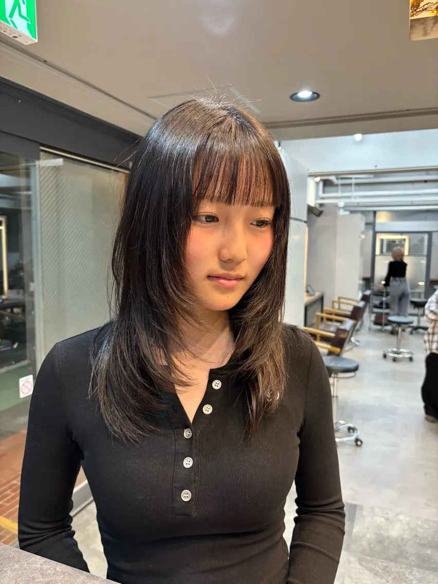 セミロング カット トリートメント レイヤー✂︎ぷつボブ 艶カラー🤍noaのヘアスタイル