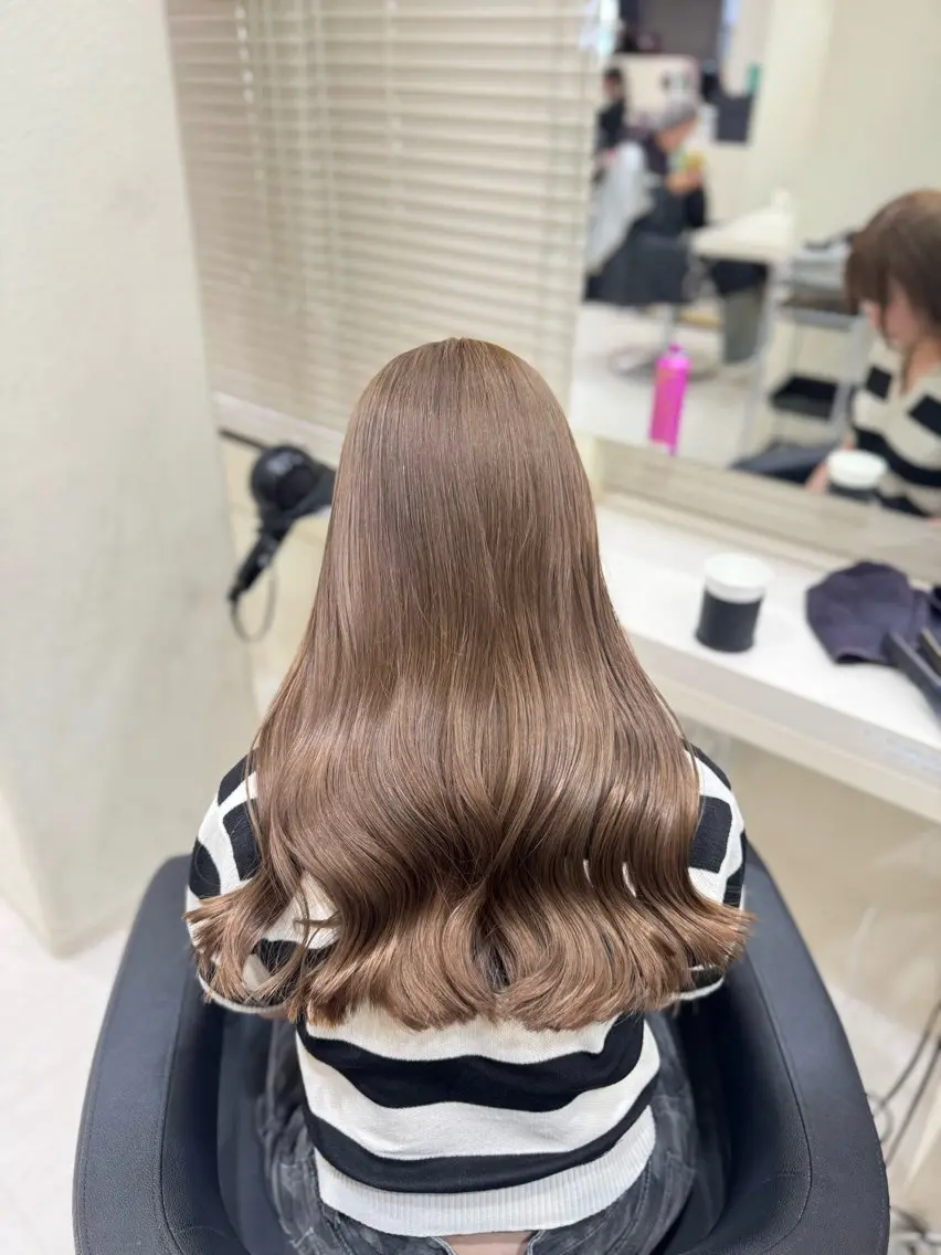 ロング カラー ヘアカラー 🤍韓国大人っぽ ベージュMAI🤍のヘアスタイル