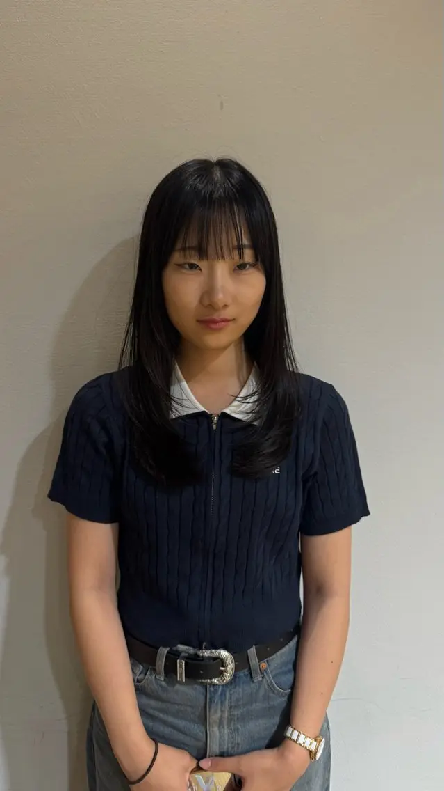 セミロング 中山 こころのヘアスタイル