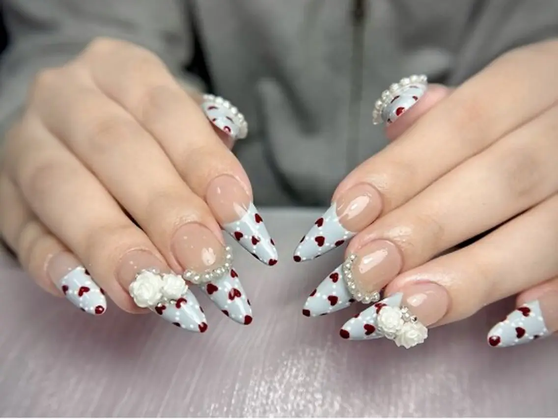 ネイル アートネイル 成人式 ジェルネイル ニュアンスネイル ネイルチップ Kora Nailのネイルデザイン