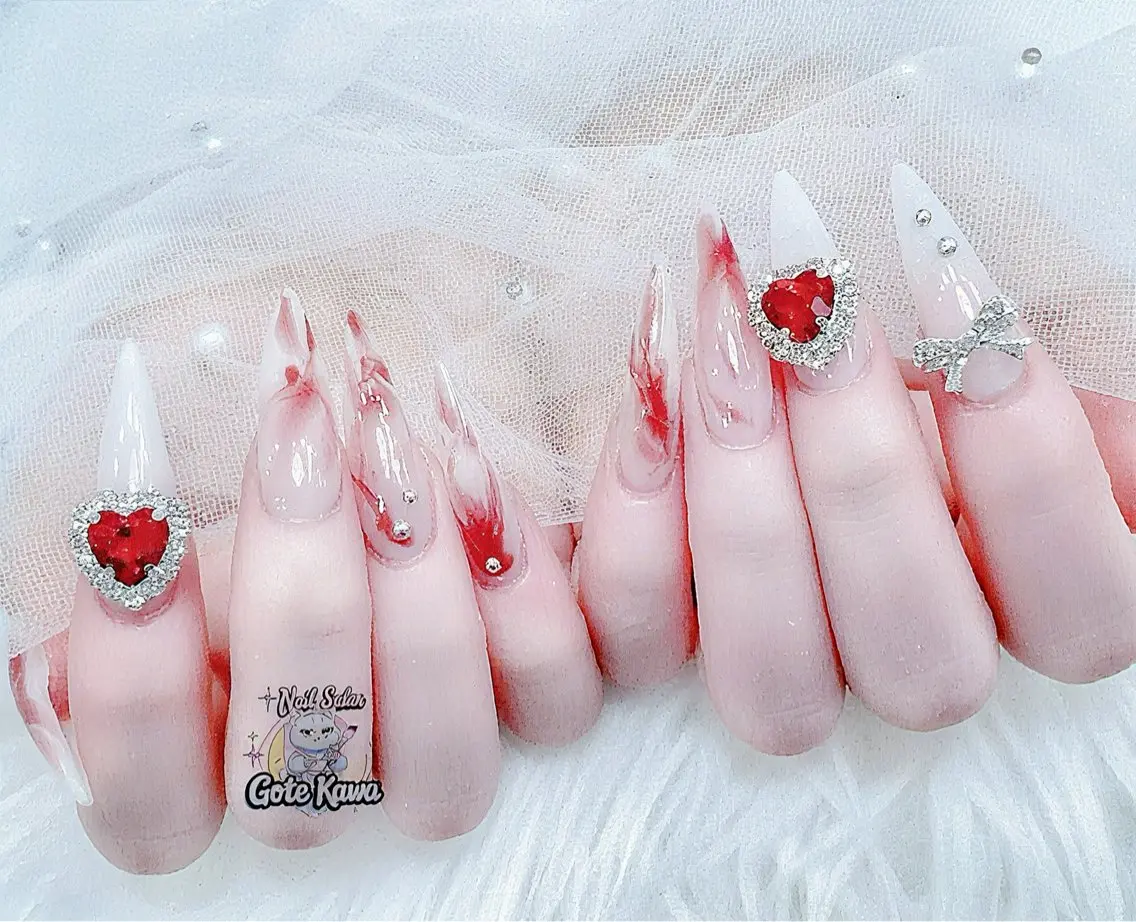 ネイル アートネイル 長さ出し キラキラネイル ピンク リボン ハンドネイル ハンドケア Gote Kawa nail salonのネイルデザイン