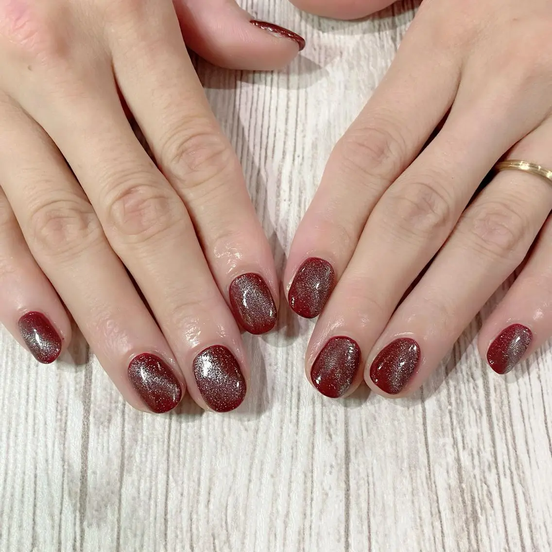 ショート カラー パーマ ヘアアレンジ メンズ キッズ ネイル マツエク・マツパ ボルドーカラー ボルドー マグネットネイル ワンカラーネイル Salon Ｋのネイルデザイン