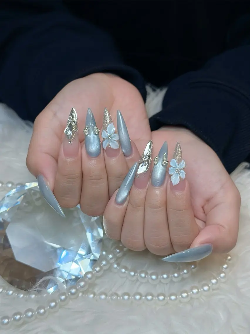 ネイル チークネイル ドット フレンチネイル グラデーション ハート ハンドネイル ハンドケア Eli Muse 新宿ネイルのネイルデザイン