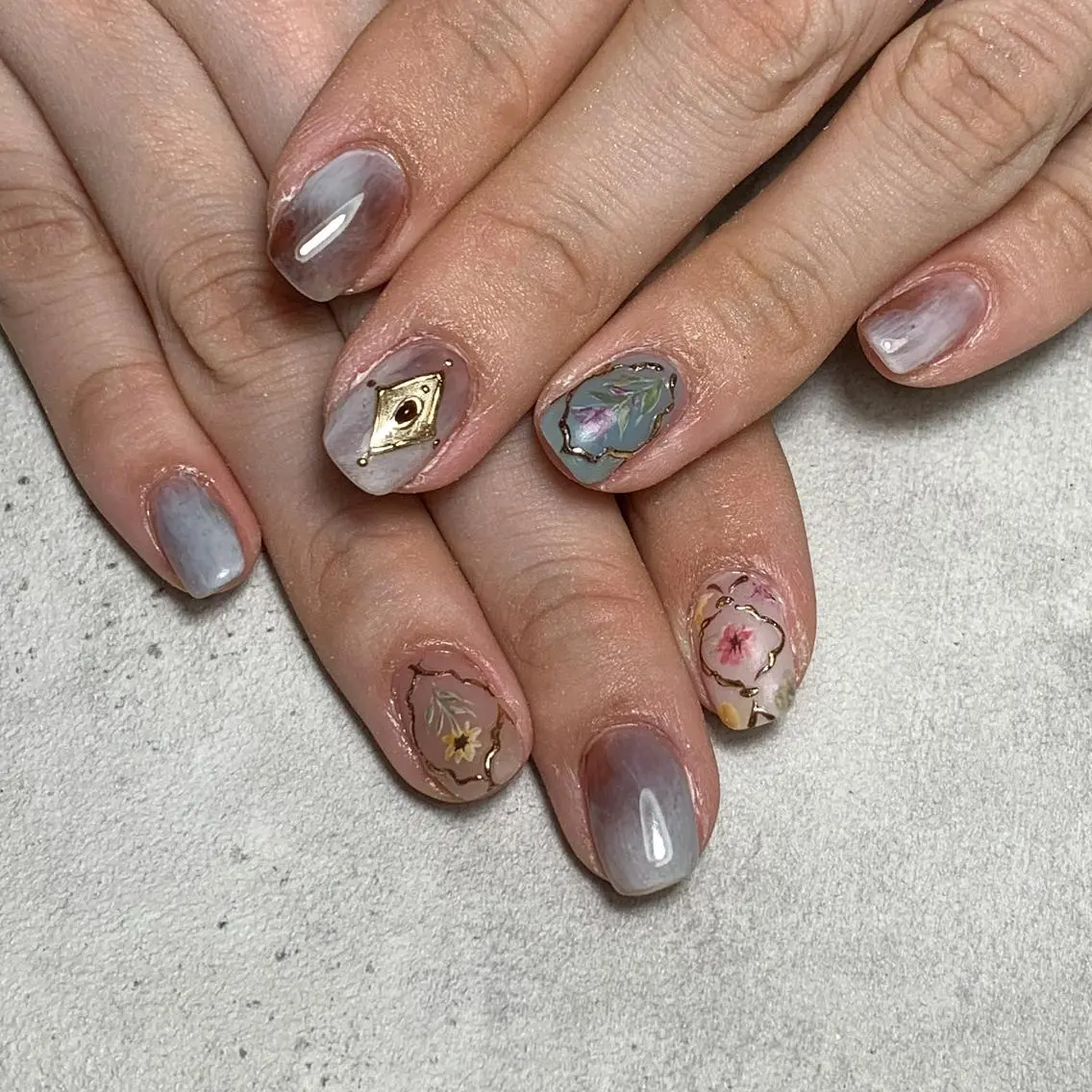 ネイル ハンドネイル FIORITURA aiのネイルデザイン