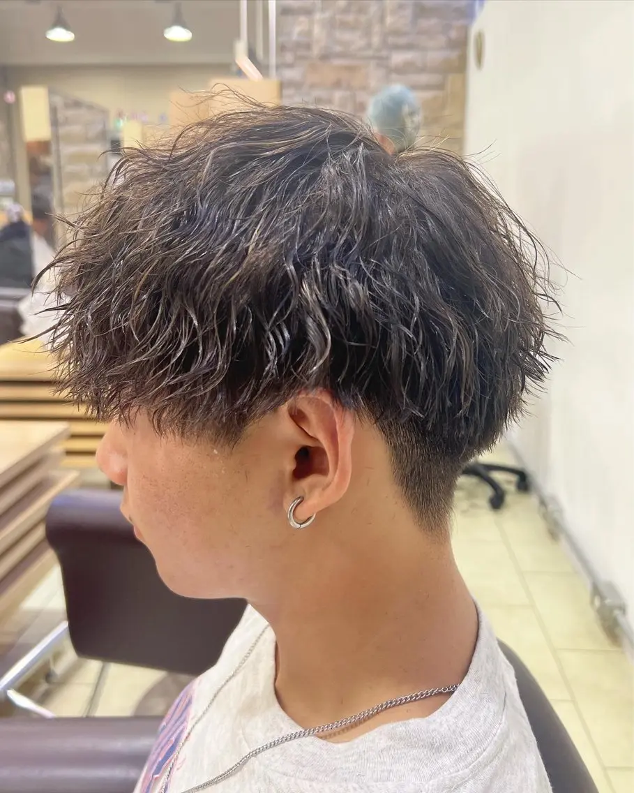 カラー パーマ メンズ メンズメッシュ メッシュ カット ヘアカラー パーマ メンズカット松戸/韓 国/メンズパーマ航太のヘアスタイル