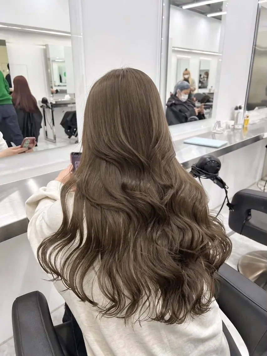 ロング カラー ヘアカラー トリートメント ヘッドスパ y2k✩︎⡱レイヤー ウルフ/オリーブ🍀のヘアスタイル