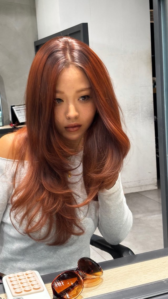 ロング レイヤーカット/ アイカのヘアスタイル