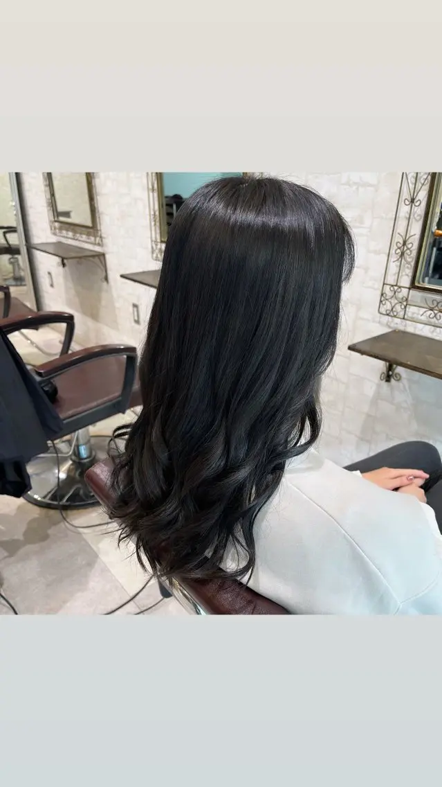 ロング アッシュ カット ヘアカラー トリートメント しょうだ あみのヘアスタイル
