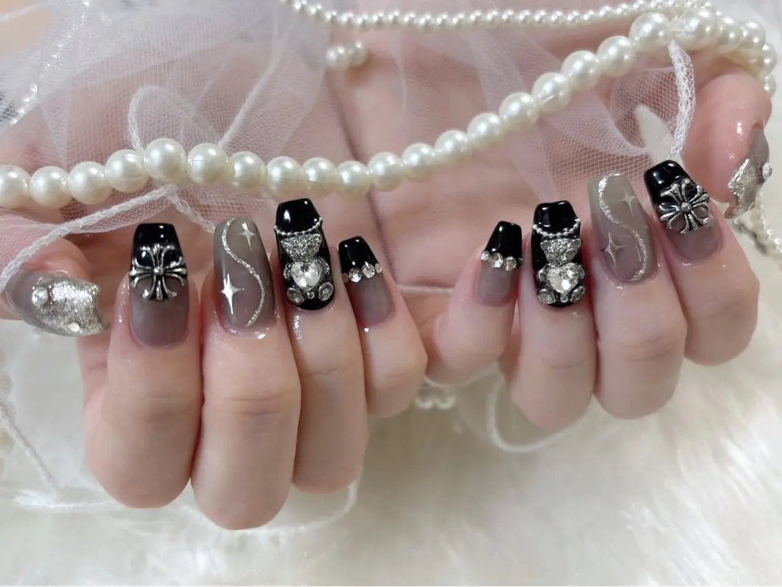 ネイル ハンドネイル ♡Zir nail ゆい 🧸♡のネイルデザイン