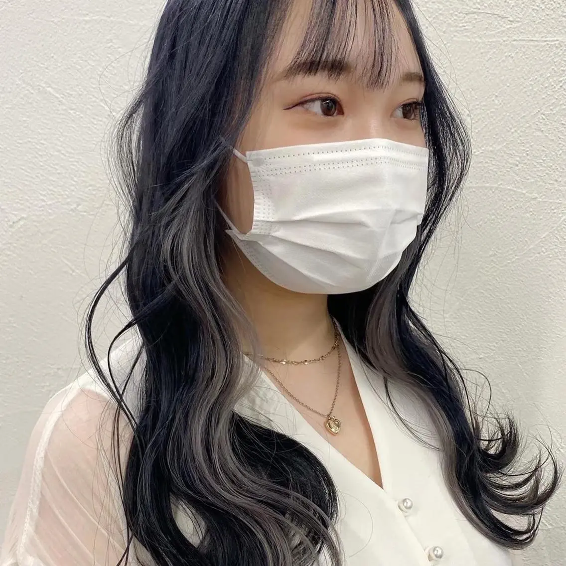 ロング カラー ブリーチ カット ヘアカラー トリートメント ブリーチダブルカラー 【koide】のヘアスタイル