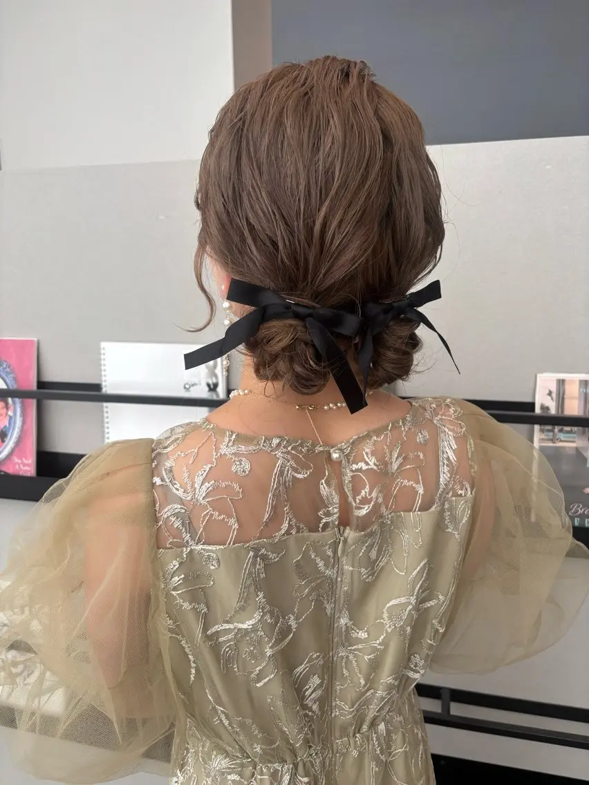 ミディアム カラー ヘアアレンジ お団子ヘア ヘアセット 透明感カラー/ レイヤーkotonoのヘアスタイル