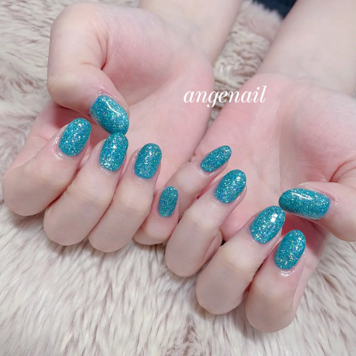ネイル ハンドネイル オーナーネイリスト MAKIのネイルデザイン