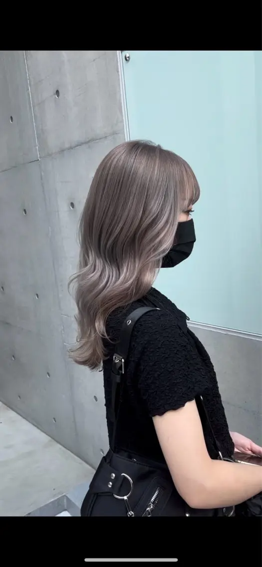 セミロング カラー アッシュ アッシュグレー ヘアカラー トリートメント 艶髪カラー✨似合わせ No.1🥇渡辺康貴のヘアスタイル