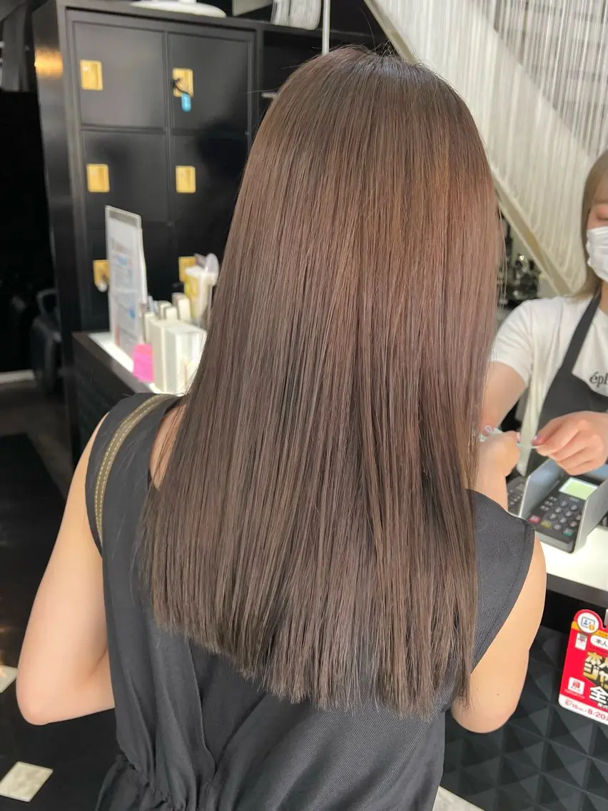 ロング アッシュ シアーベージュ カット ヘアカラー トリートメント 艶髪 ♡Tomiyaのヘアスタイル