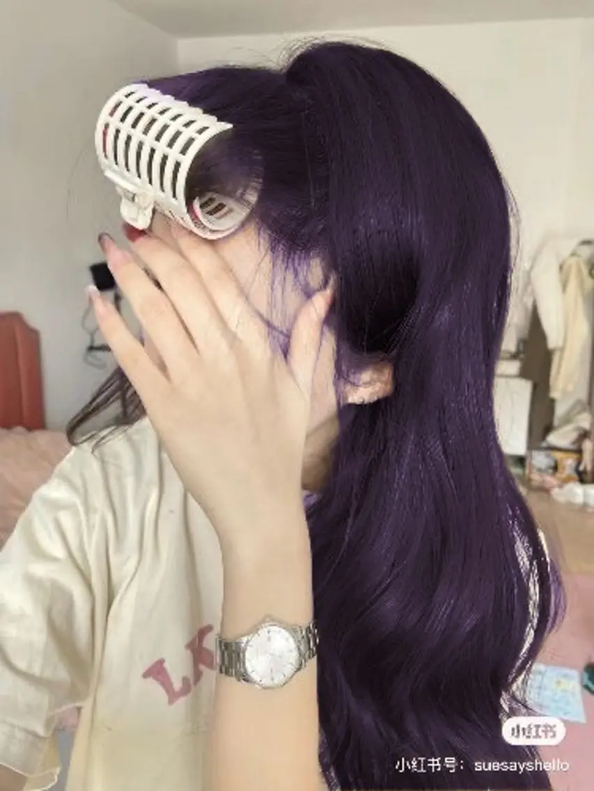 ロング カラー ラベンダーカラー ラベンダー💜 グレージュ🩶のヘアスタイル