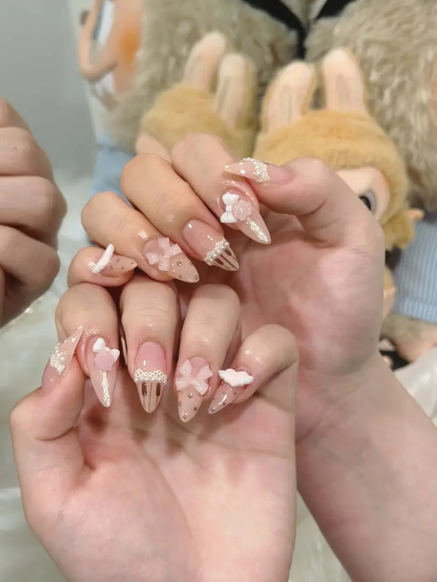ネイル アートネイル ジェルネイル マグネットネイル ニュアンスネイル シンプルネイル ハンドネイル Ryu Nail NekoChanのネイルデザイン