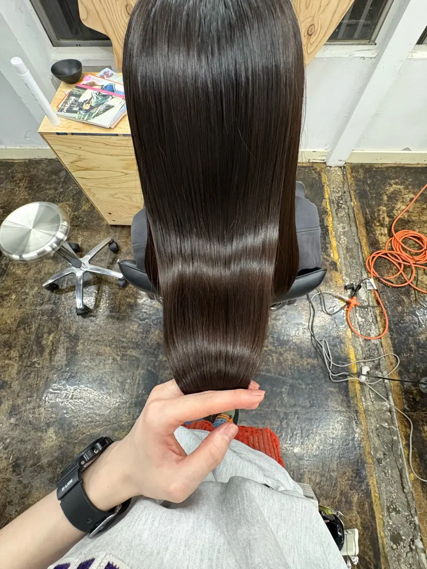 ロング パーマ 縮毛矯正 カワクボ ソラのヘアスタイル