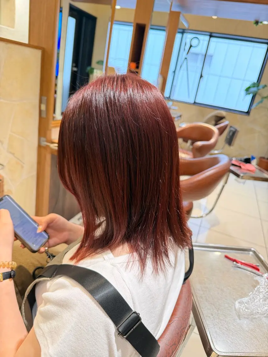 ミディアム カラー カット ヘアカラー トリートメント ブリーチ無しカラー/ ハイトーンAKI🍎のヘアスタイル