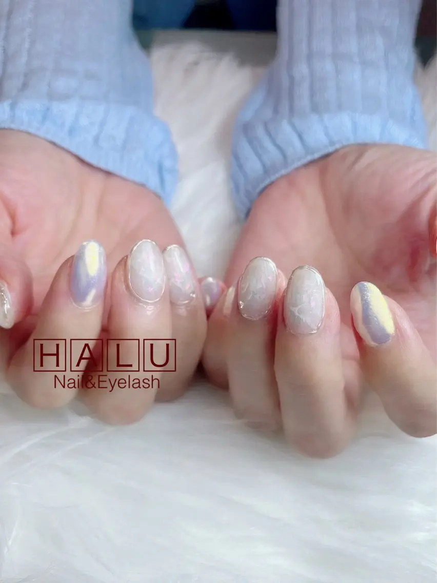 ネイル ホワイト ハンドネイル フットネイル HALU ハルのネイルデザイン