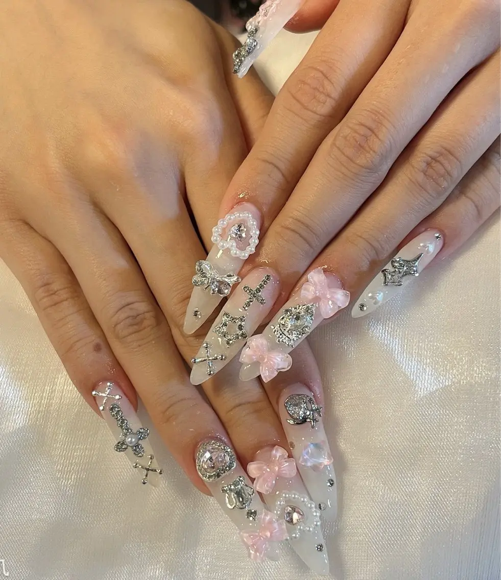 ネイル ハンドネイル Luna Nailsのネイルデザイン