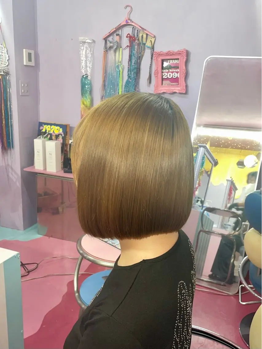ショート ボブ 👽KINA👽 派手髪🦖💖✨のヘアスタイル