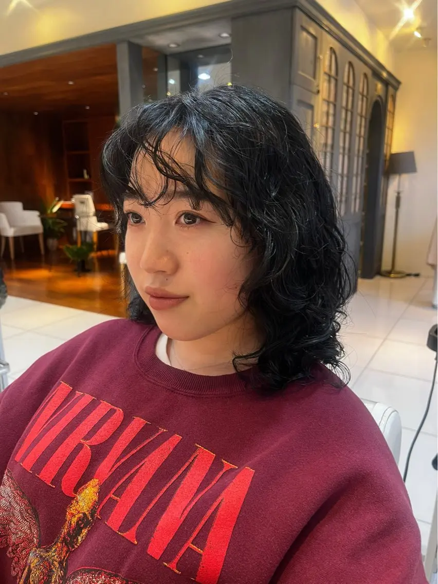 カラー The B/ オガワラナのヘアスタイル