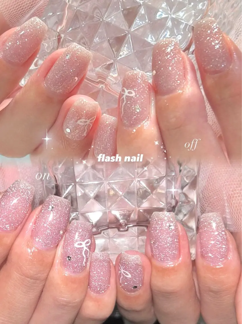 ネイル フラッシュネイル 🎀チーク/ちゅるん 🫧chisa🎀のネイルデザイン