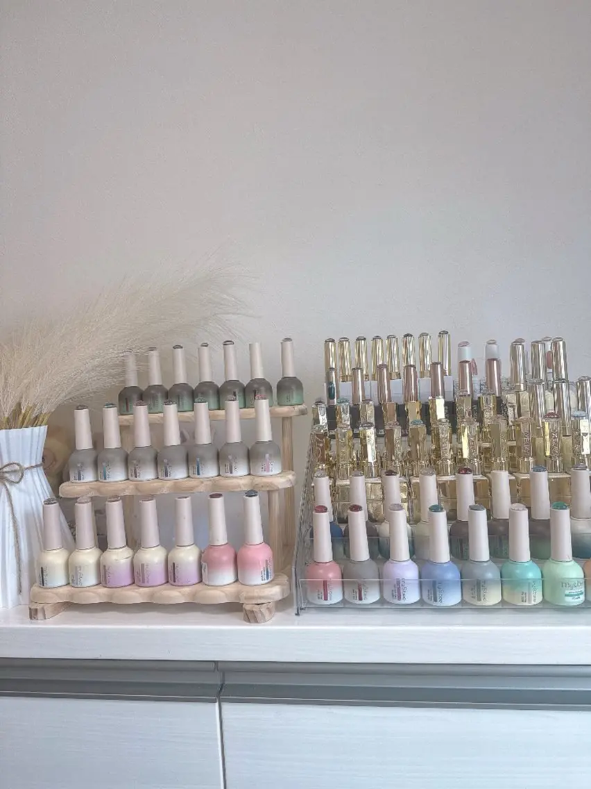 ネイル フットネイル フレンチネイル ガラスフレンチ キラキラネイル 韓国ネイル フットネイル Queeens nailのネイルデザイン